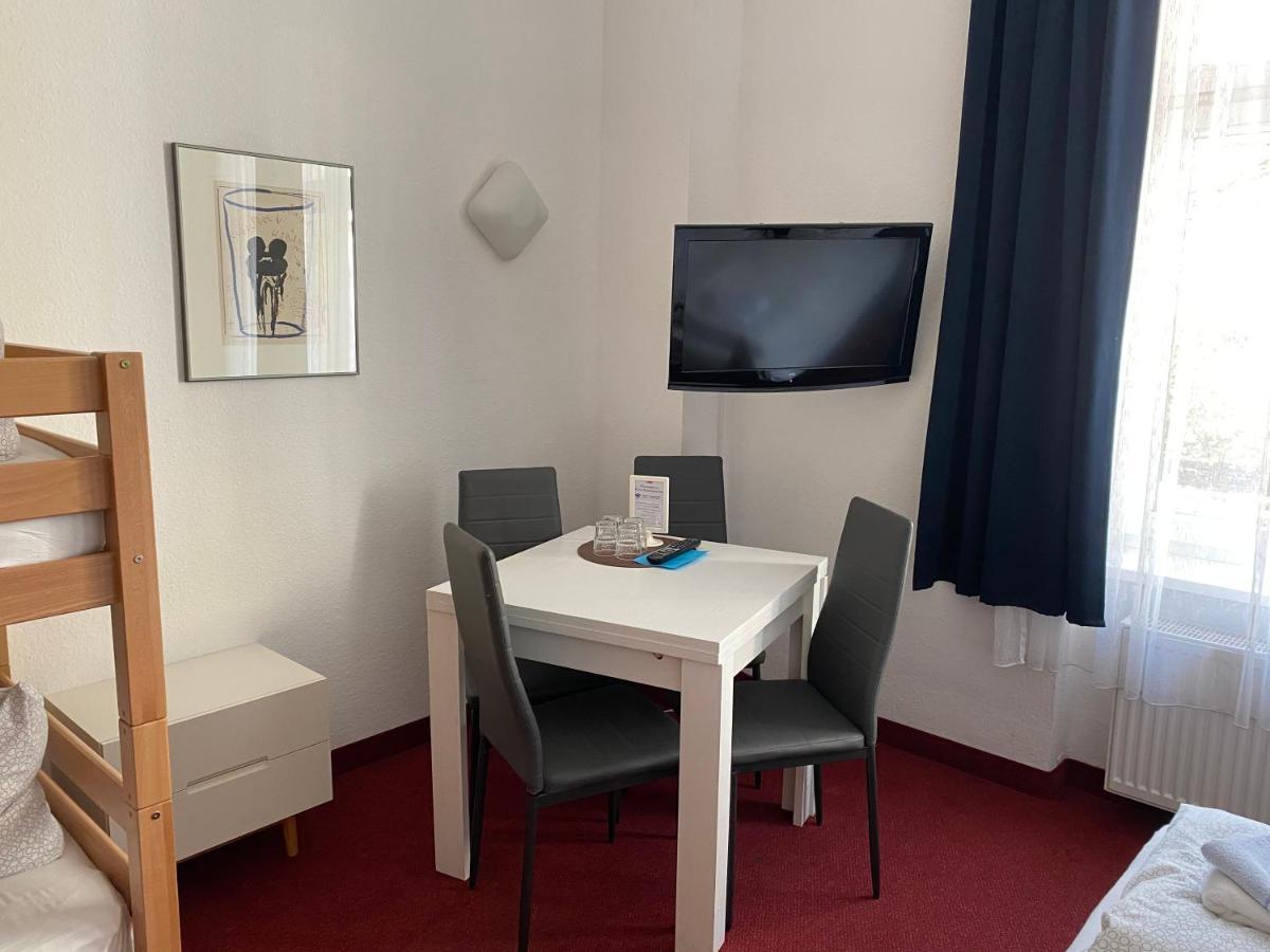 Bornholmer Hof Im Prenzlauer Berg 3* Berlín